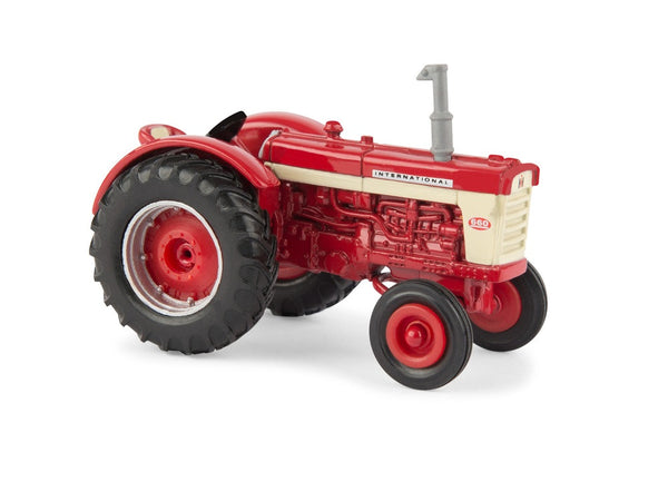 International 660 Wide Front Tractor - 1/64 Scale - 44227